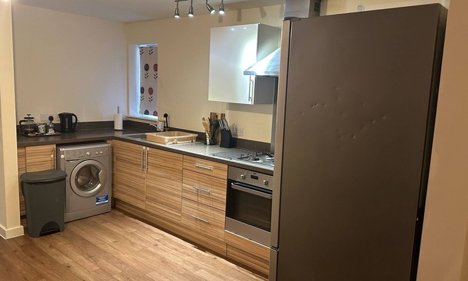 Burton Latimer Apartment | Spacious 2 Bedroom Flat - Kettering