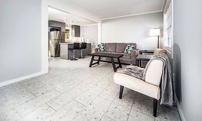 Kansas City House | Spacious 2 Bedroom with Pool Table minutes from EVERYTHING