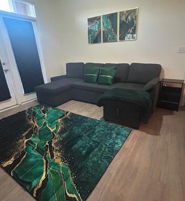 Charlotte Apartment | Spacious 2 Bedroom with 4 Beds and Free Parking