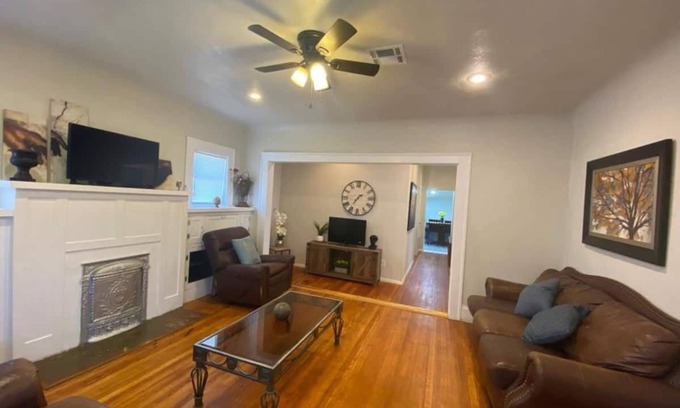 El Paso House | Spacious 2BD/1 Bth in Central-EPn