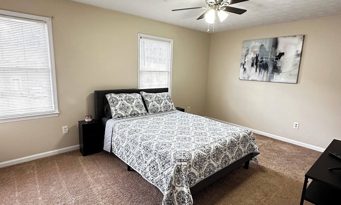Norcross House | Spacious 2BR/2BA Retreat with Fast WiFi – Your Home Away from Home!
