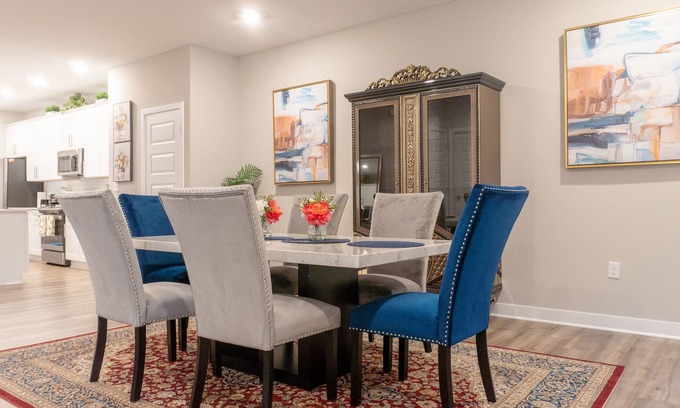 Carmel House | Spacious 3 Bed 2.5 bath Townhome with Pool Access!!