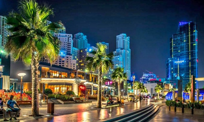 Sheikh Zayed Road Apartment | Spacious 3 BR Near Trade Center Dubai