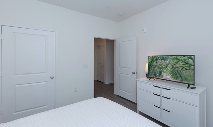 Goose Creek Apartment | Spacious 3 BR Resort Apt Great for Groups