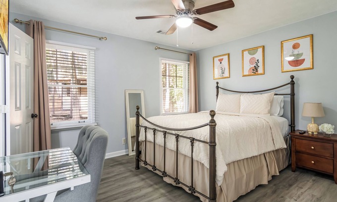 Covington House | Spacious 30+ Day Retreat – Perfect for Families & Professionals in Transitionn