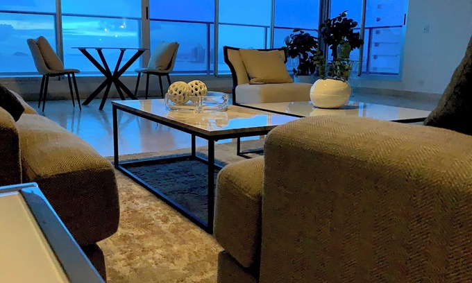 Costa del Este Condo | Spacious 3000sq2 condo in Costa del Este, 2R, 3.5B top floor with ocean views!