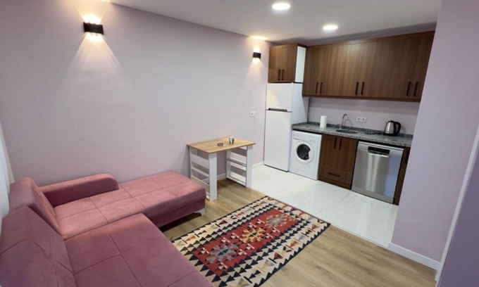 Golbasi Villa | Spacious 4-bedroom villa in gorgeous Ankara with AC, WiFi