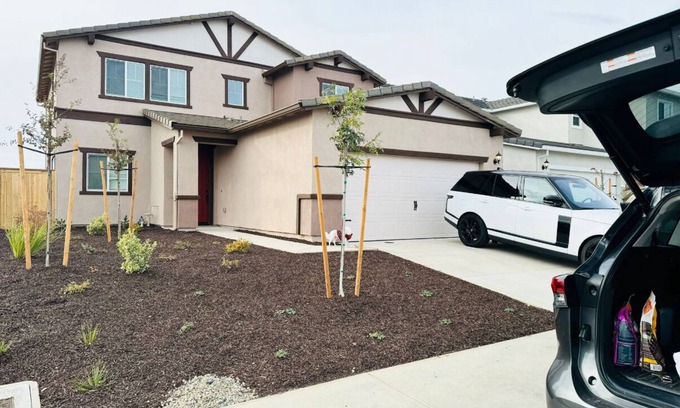 Rancho Cordova House | Spacious 4-bedroom house with WiFi, AC in charming Rancho Cordova