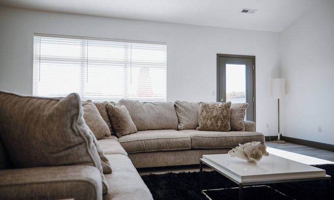 St. Robert House | Spacious 4-bedroom house in prime Saint Robert location with modern amenities