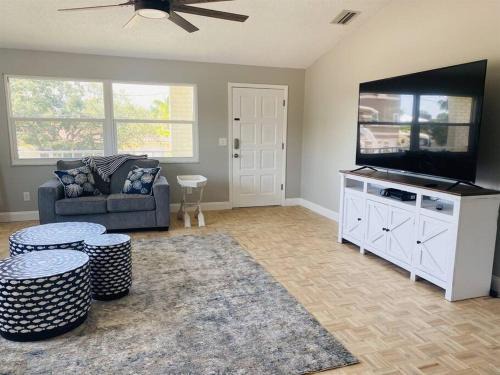 Baywood Village House | Spacious 4 Bedroom with Arcade and Heated Pool by Beach