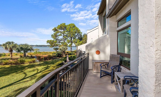 South Beach Condo | SPACIOUS 4BR OCEANFRONT VILLA WITH BEACH, POOL & STUNNING VIEWS HILTON HEAD