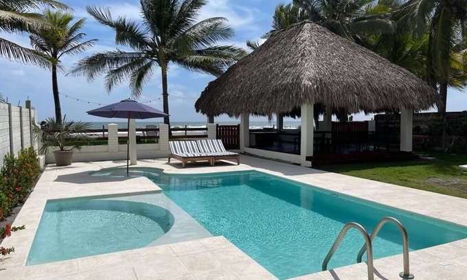 Costa Del Sol House | Spacious 5-bedroom Waterfront House with AC in beautiful Costa del Sol
