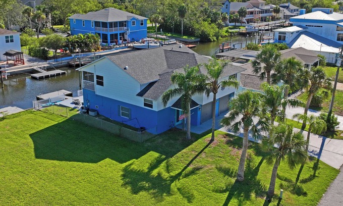Hudson House | Spacious 5-bed, 3 bath waterfront pool home on canal leading to Gulf of America!