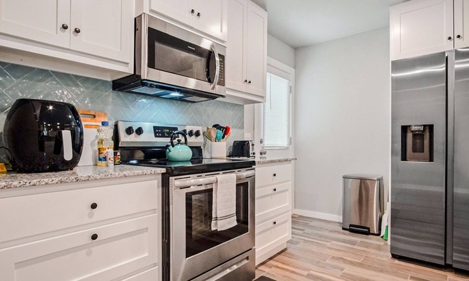 Central Oklahoma City House | Spacious 5-bedroom for Families Groups