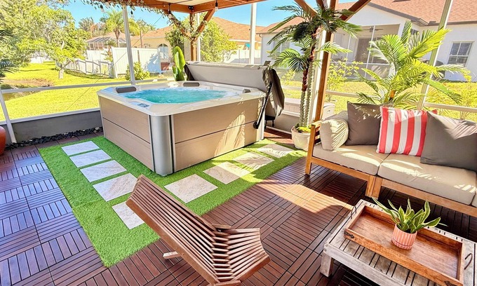 Sabal Harbour House | Spacious 5BR Private Home Private Pool & Salt Water Spa Minutes from Beaches