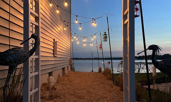 Lake Odessa House | Spacious 6 bedroom home on a 430 acre all sports lake.