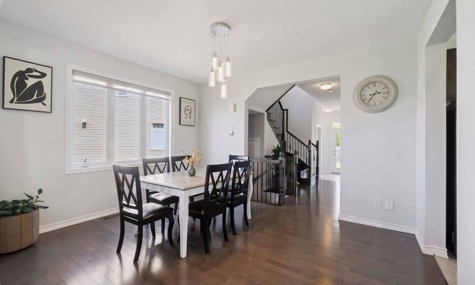 Ottawa Division House | Spacious 6BR Home | Barrhaven