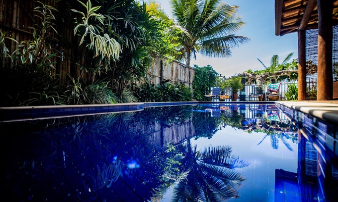 Paraty House | Spacious and charming 6 bedroom beach-front home with hotel service