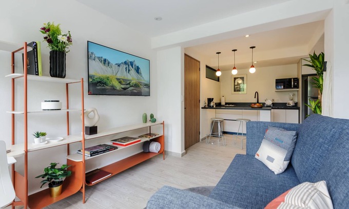 Escandon Apartment | Spacious apartment in Condesa near Parque México