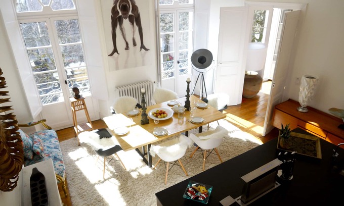 Bagneres-de-Luchon Apartment | Spacious apt type 5 of 95m ², large volume, HEATED POOL