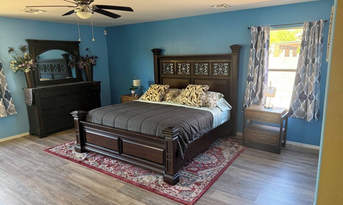 Peoria House | Spacious Beautiful Garden Hideaway w/Patio & Grill