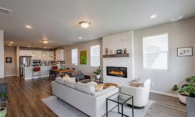 Longmont House | Spacious, bright SW Longmont home close to Boulder