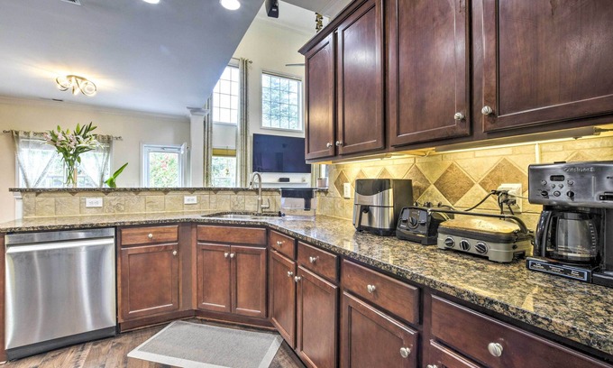 Morrisville House | Spacious Cary Retreat w/ Patio & Pool Access!