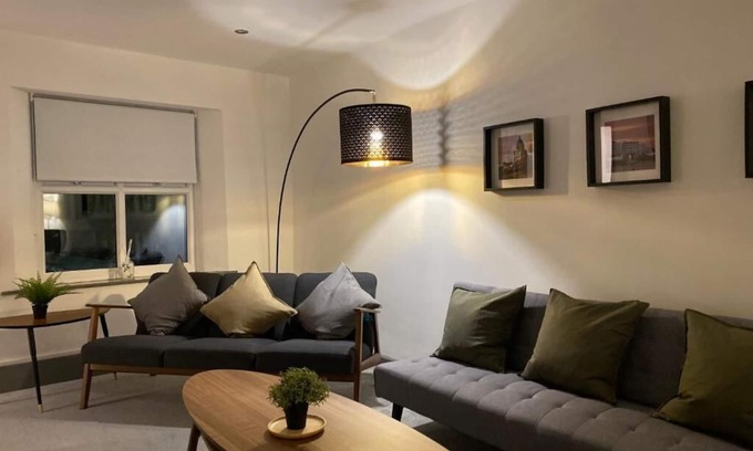 Lancaster House | Spacious city centre property