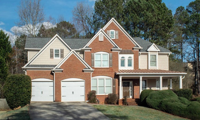 Suwanee House | Spacious Dream home W/Private Pool!