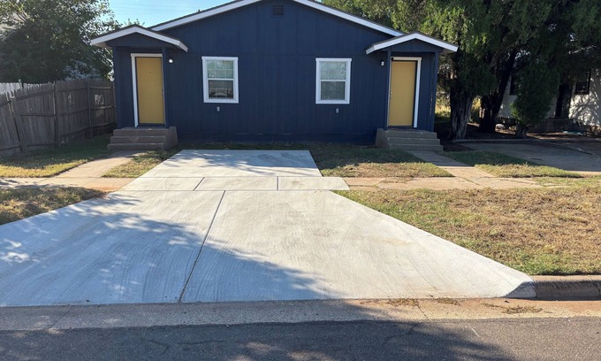 Lubbock House | Spacious Duplex in lovely Lubbock by Texas Tech University