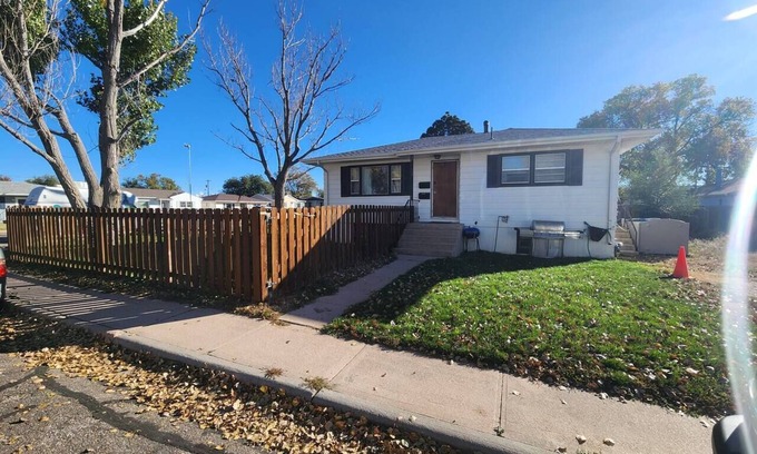 Cheyenne House | Spacious Duplex that is pet friendly