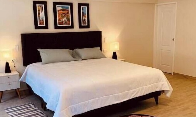 Caraz House | Spacious duplex with 5 bedrooms, garage, terrace