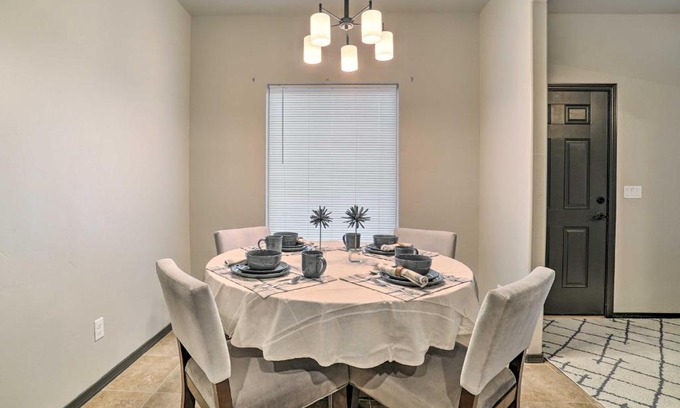 Biggs Field Apartment | Spacious El Paso Apt, 6 Mi to Downtown!