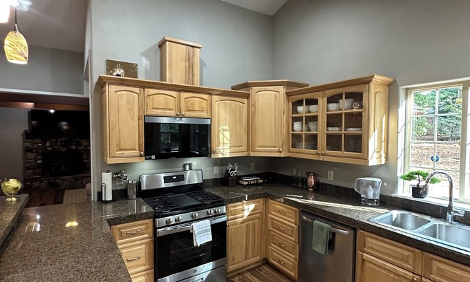 Pollock Pines House | Spacious Family Getaway-Pollock Pines