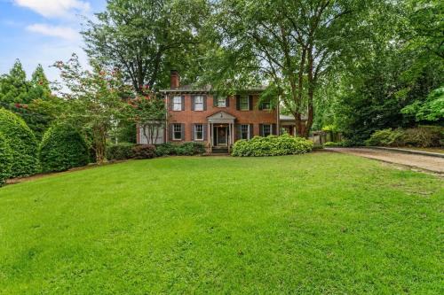 East Side Villa | Spacious Family Haven - Emory Heritage Near CDC