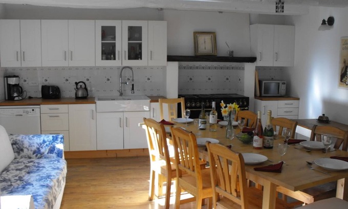 La Gree-Saint-Laurent House | Spacious family holiday gîte. Country side, Brocéliande, Médiévale Josselin