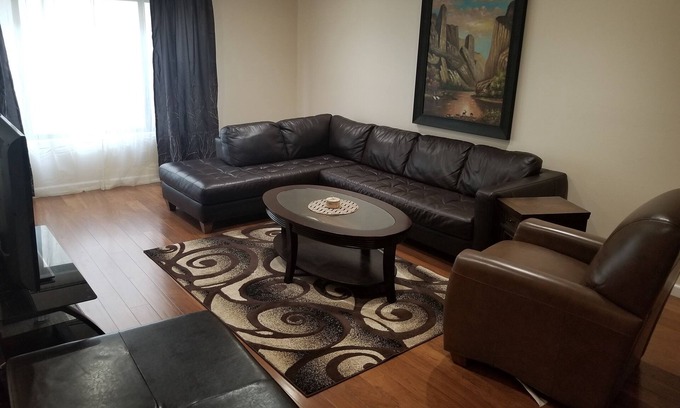 Bixby Knolls Condo | Spacious fully remodeled 2 bedroom and 2 bath condo in the heart of Bixby knolls