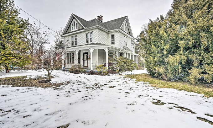 Mercersburg House | Spacious Getaway: 7 Mi to Whitetail Slopes!