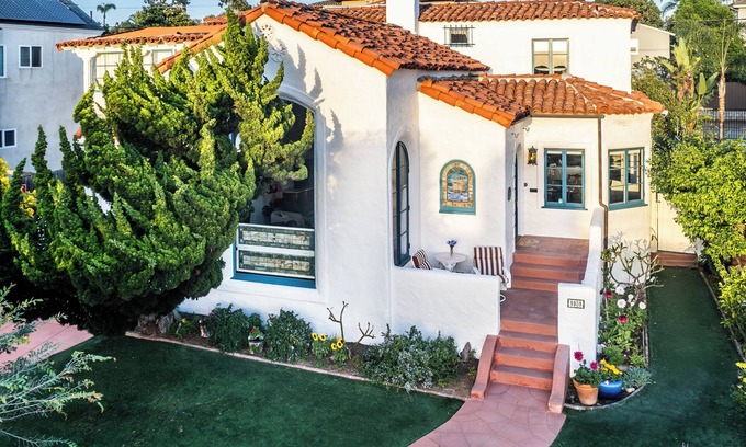 Sunset Cliffs House | Spacious Home; Sunsets; Quiet Area in Point Loma, Near Downtown SD & Ocean Beach