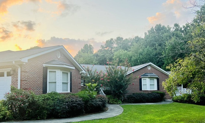 Calhoun Villa | Spacious home w/ 8ft pool just 1.1 miles to 1-75