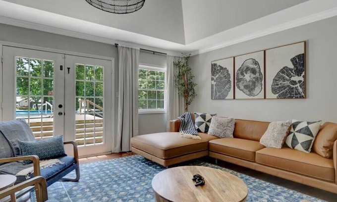 Piney House | Spacious Lakefront Home | Pool | Hot Tub | Fire Pit | Games