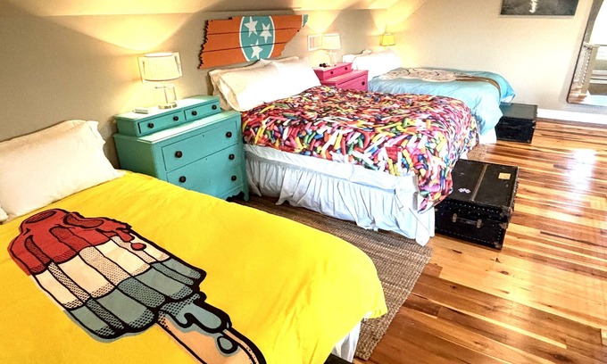 Winchester House | Spacious Lakeview Townhome, Pet-Friendly w/Dock & Boatslip