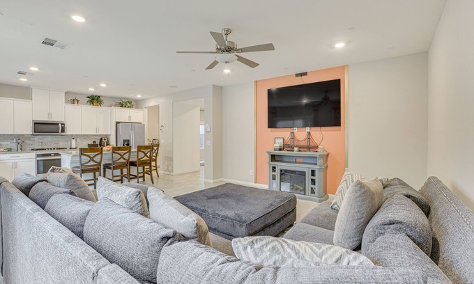 Las Vegas House | Spacious Las Vegas Home w/Patio, 17 Mi to Strip!