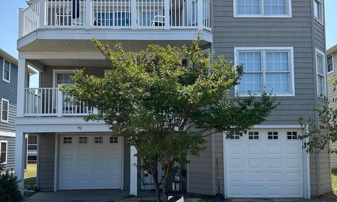 Lewes House | Spacious Lewes Beach Front luxury home