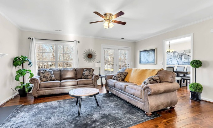 Winston - Salem House | Spacious Luxe Stay w/Yard, Wi-Fi & Smart TVs