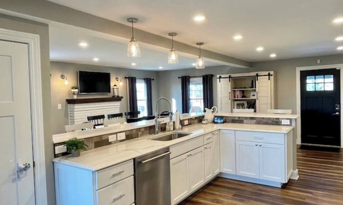 Howland Corners House | Spacious, Modern 4 BR/3 Bath Home