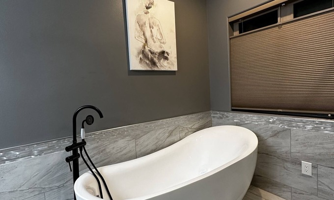 Billings House | Spacious Modern Home with a Perfectly Convenient Location!