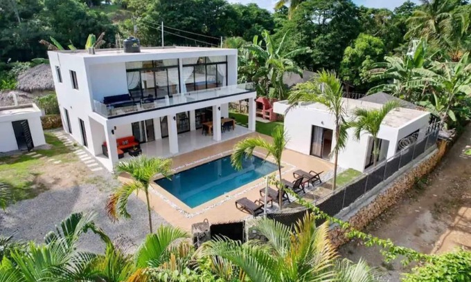 La Ceiba House | Spacious Modern Villa, Playa Bonita Beach, Pool