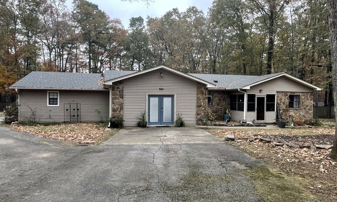 Austin House | Spacious, open concept 4-bedroom home in welcoming Austin, In Ground Pool,WiFi