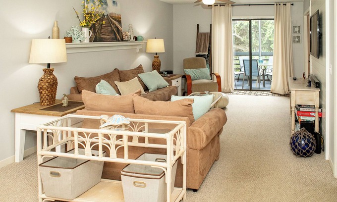 New Smyrna Beach Condo | Spacious, relaxing 3 bedroom condo in Sea Woods across the street from the beach